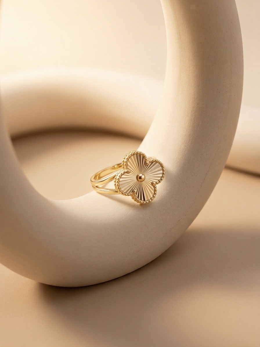 CLOVER GOLD RING