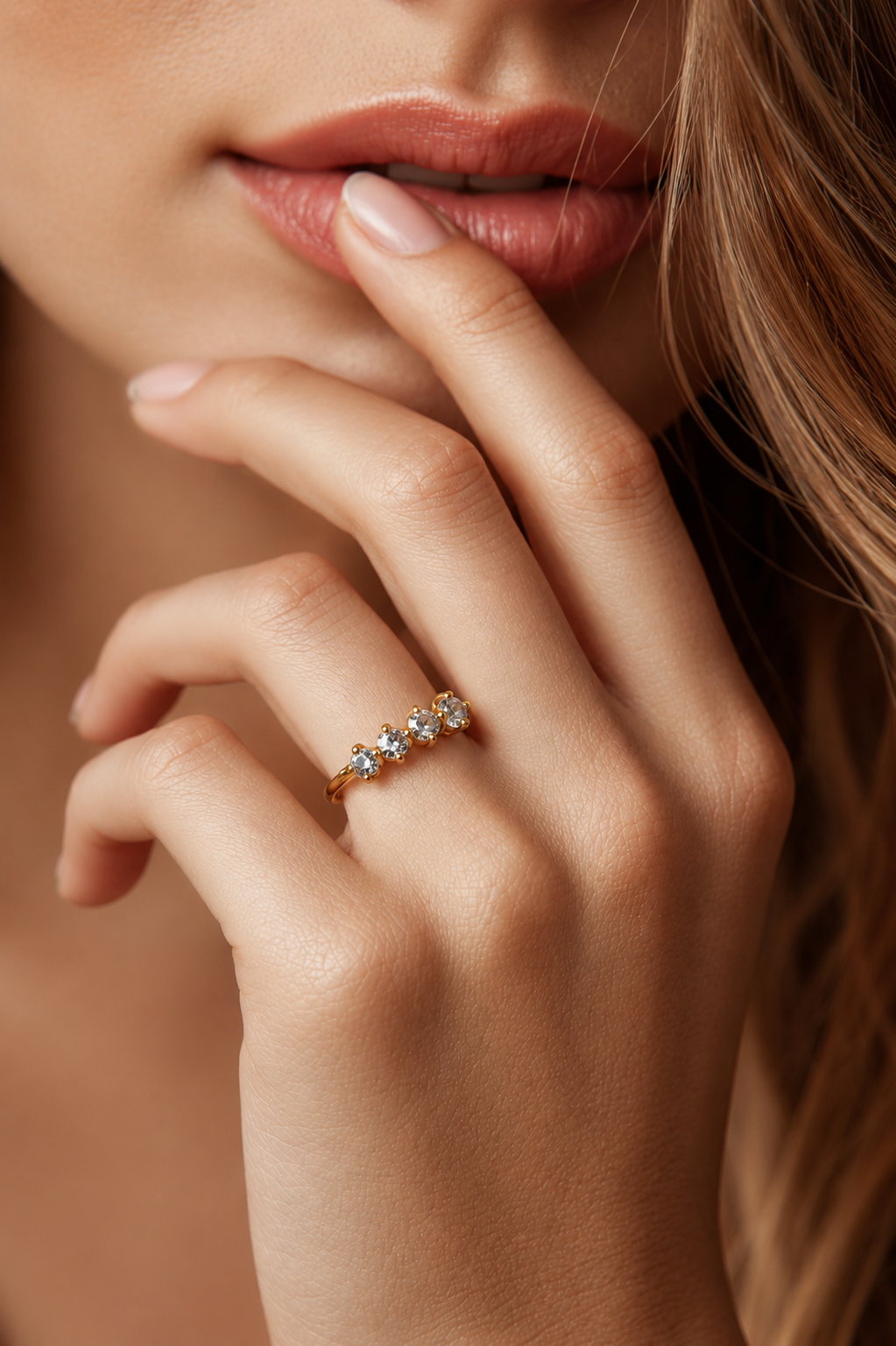 PAHAT DIAMOND HORIZONTAL RING