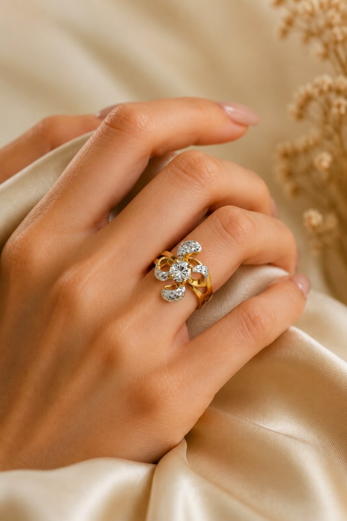 PAHAT DIAMOND BUNGA RING