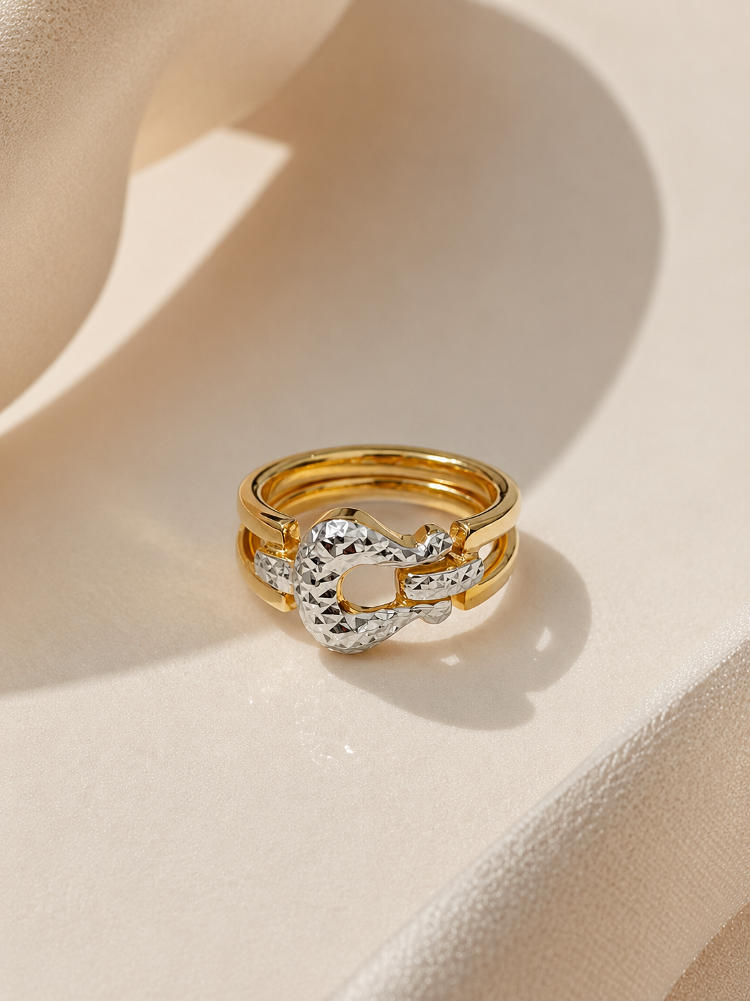 SHOEHORSE 2C RING