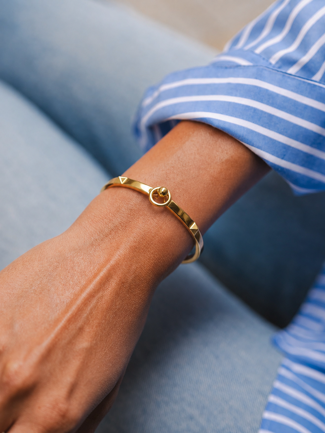 HMS STUD ITALIA BANGLE