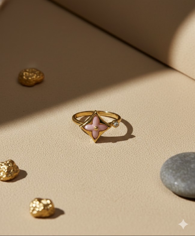 LIVY STAR ENAMEL RING