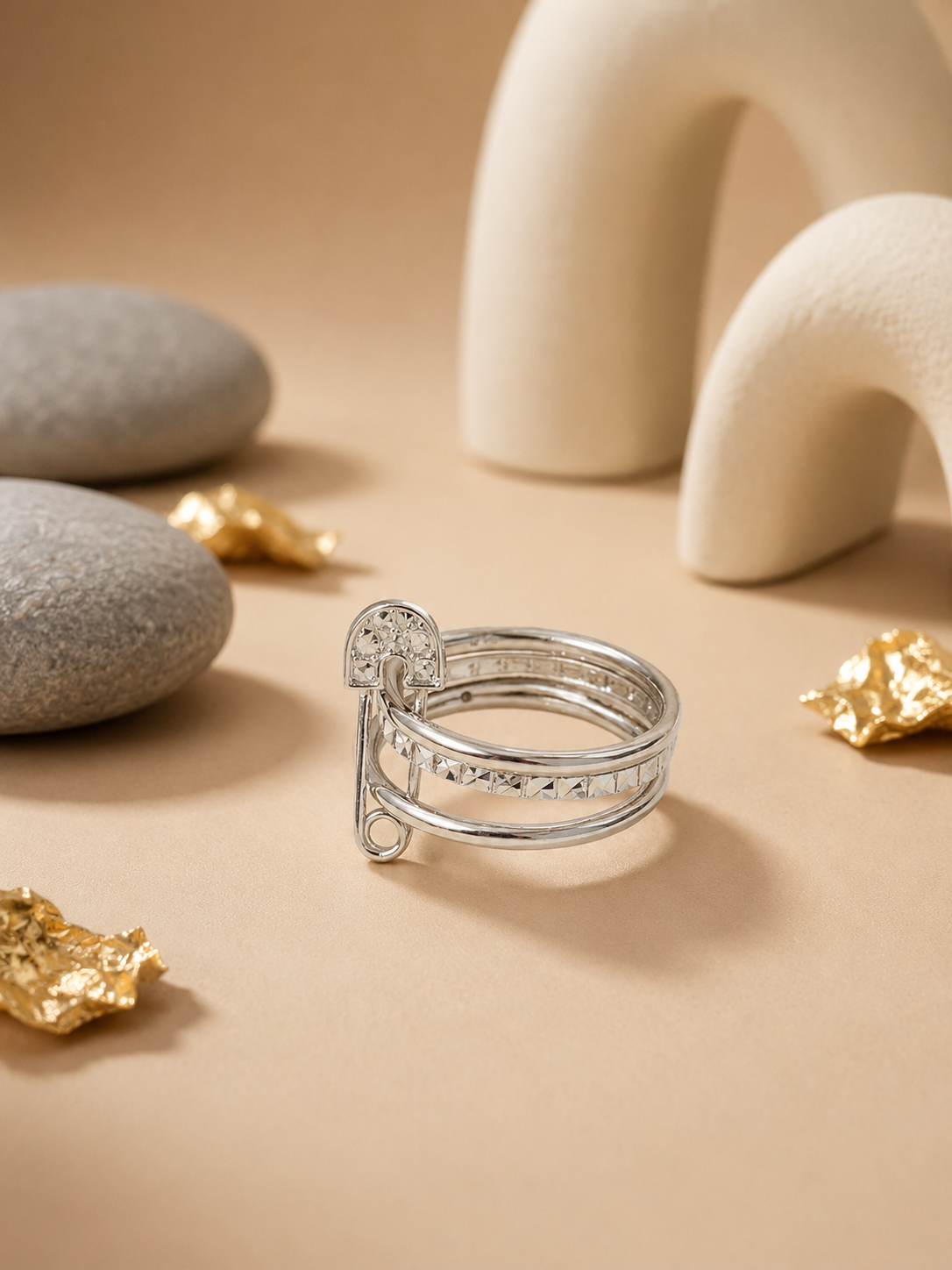 SAFETY PIN CHROME RING
