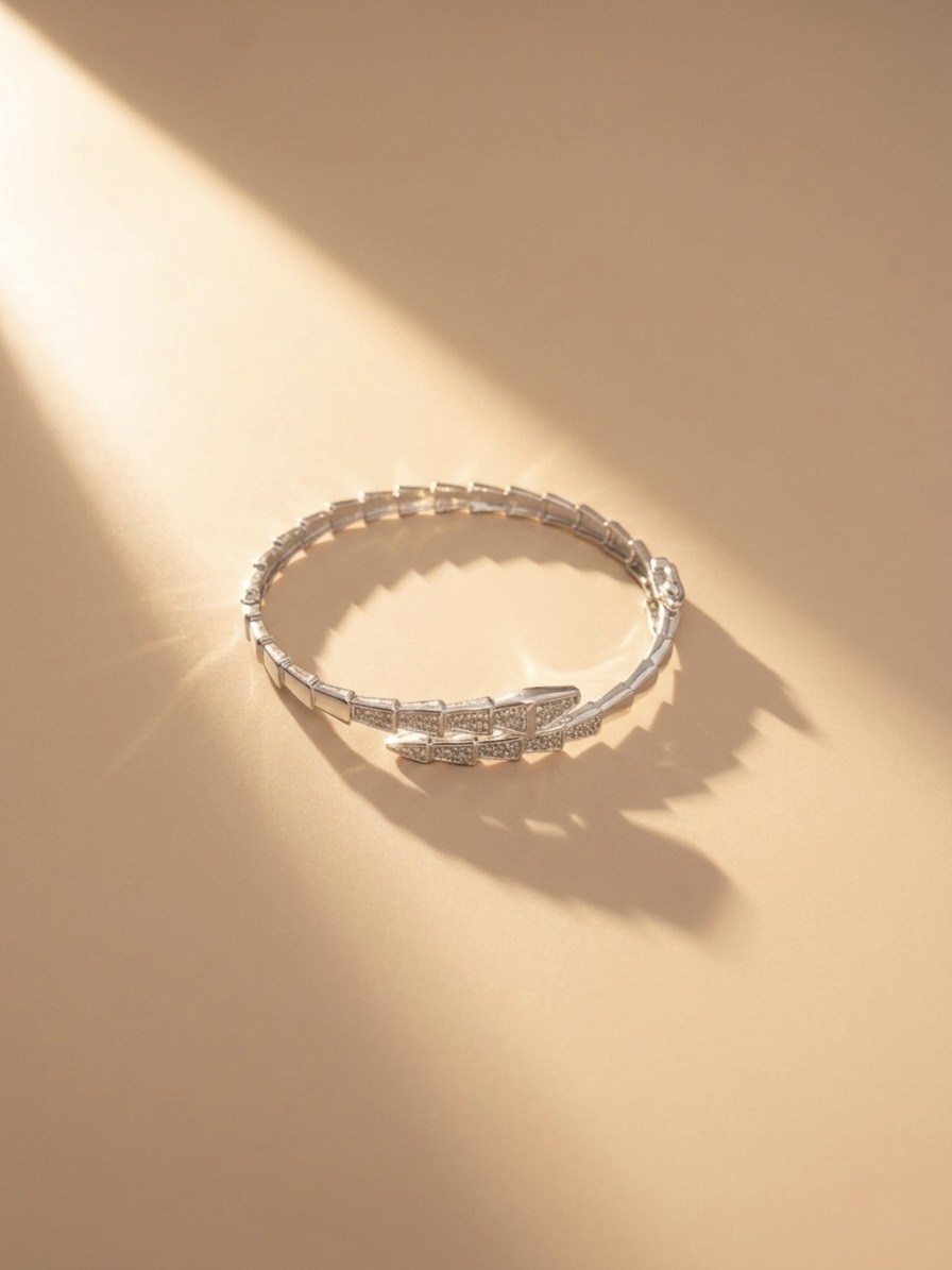 BVG WHITE DIAMOND BANGLE
