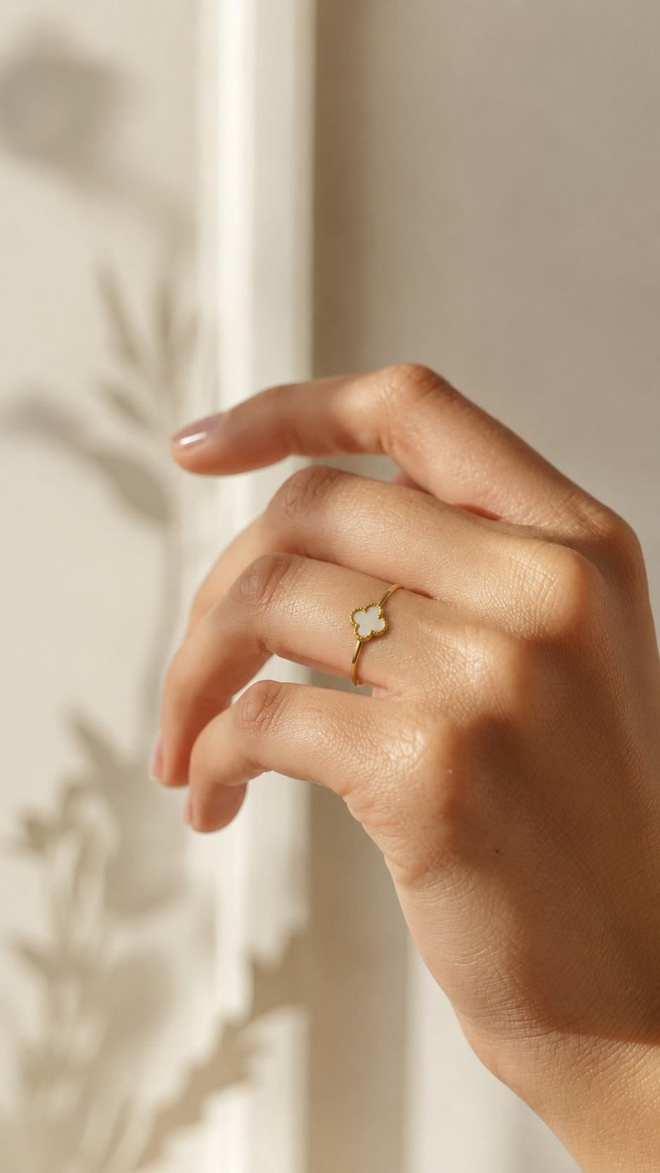 WHITE CLOVER RING