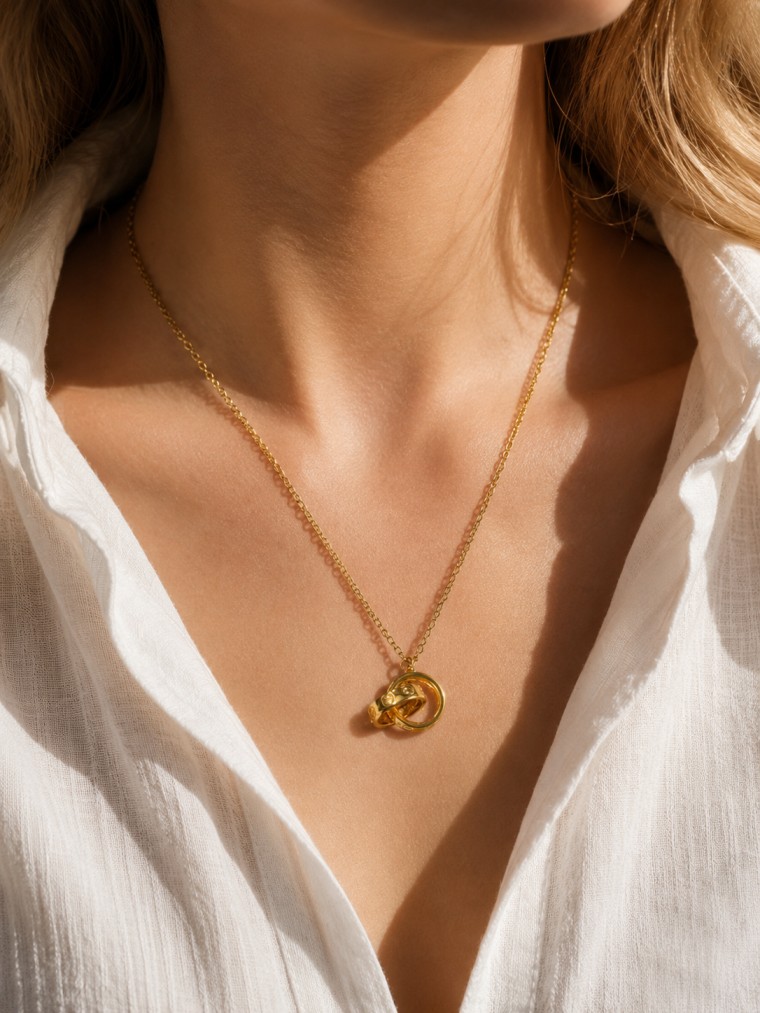 CTR CHOKER NECKLACE
