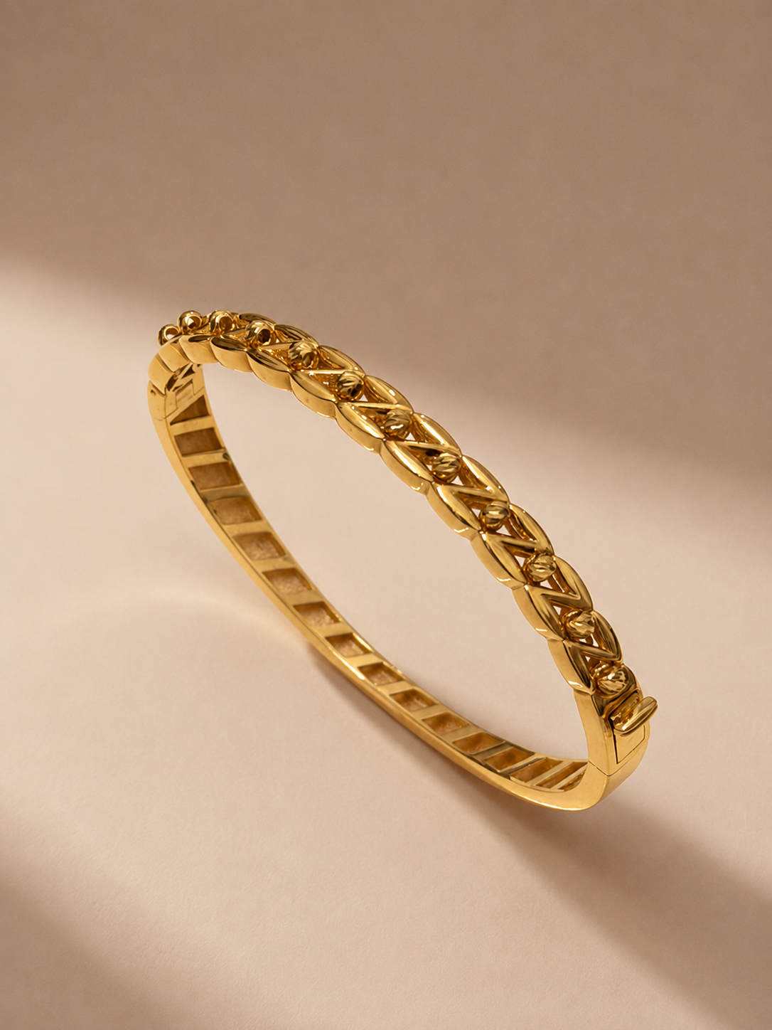 CRESENT BANGLE
