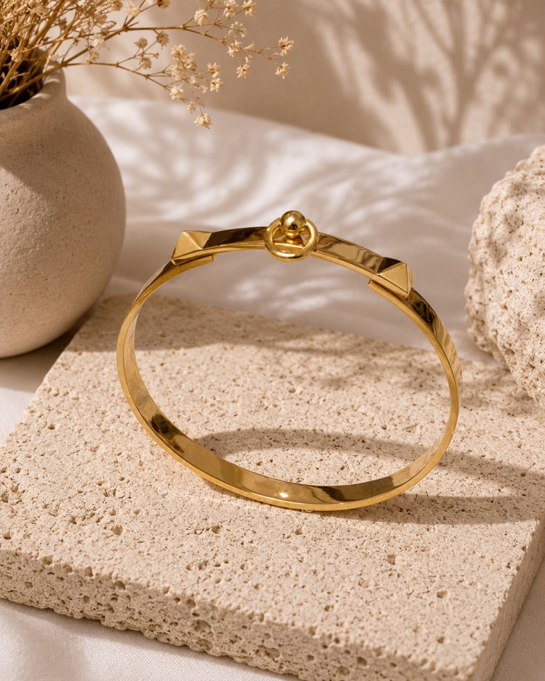 HMS STUD ITALIA BANGLE