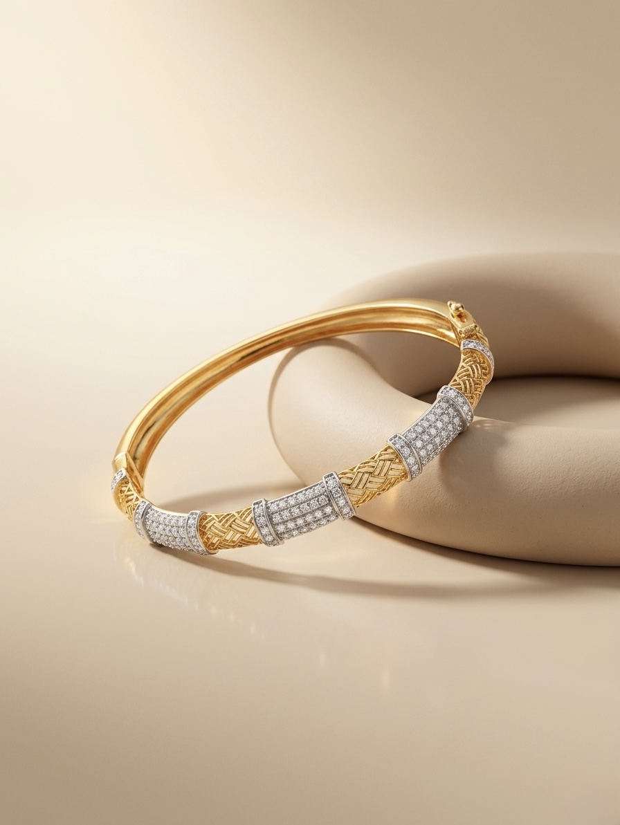 PAHAT BAMBOO BANGLE